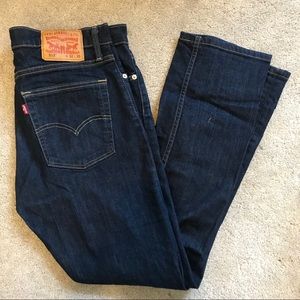 Levi 513 Dark Wash Jeans